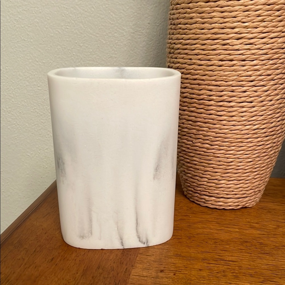 NWT BINO Oval Marble Collection Bathroom Storage Container